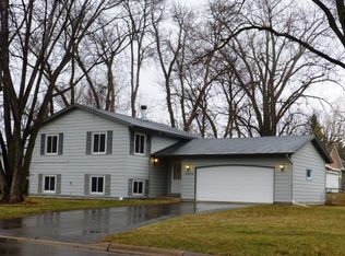 7609 Lakeside Rd NE, Fridley, MN 55432