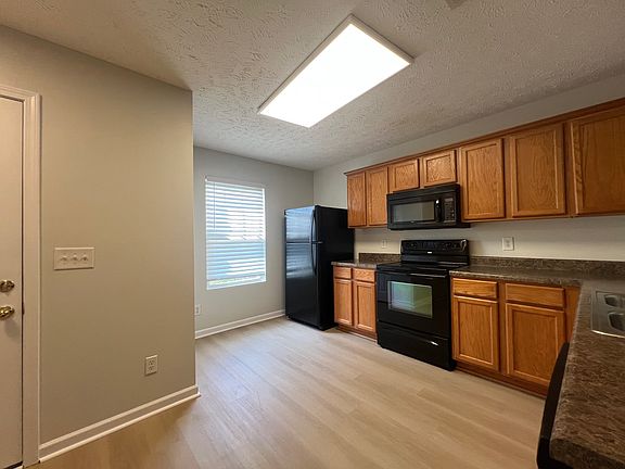 5th image of 1407 Pleasant Ridge Rd