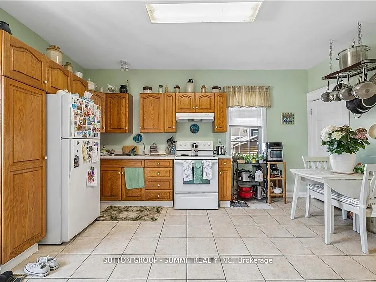 155 1/2 Lake St #MAIN — Photo 19