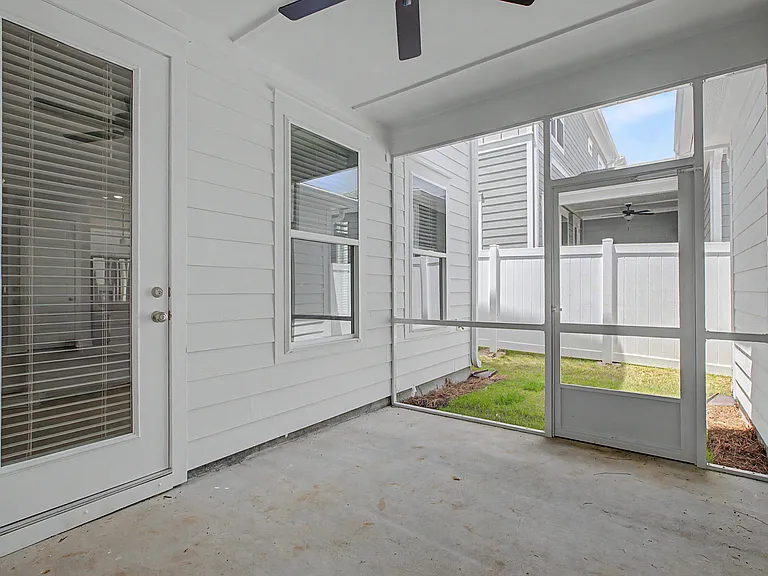 4065 Four Oaks Blvd #1 — Photo 6