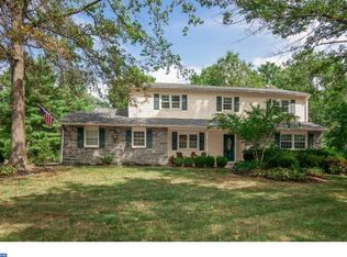 852 Edgewood Rd, Yardley, PA 19067