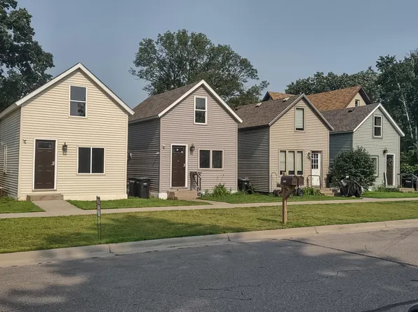 607 3rd St NE, Little Falls, MN 56345
