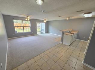 129 Noblat Dr, Mary Esther, FL 32569