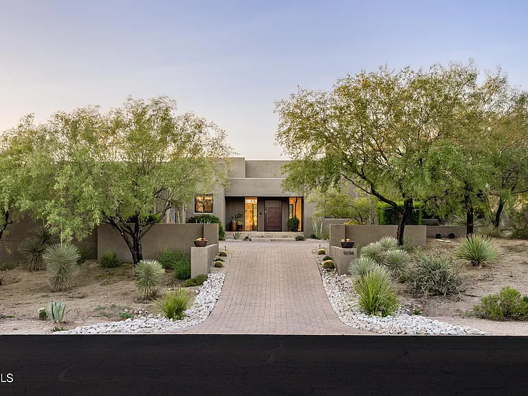 9894 E Miramonte Dr — Photo 37