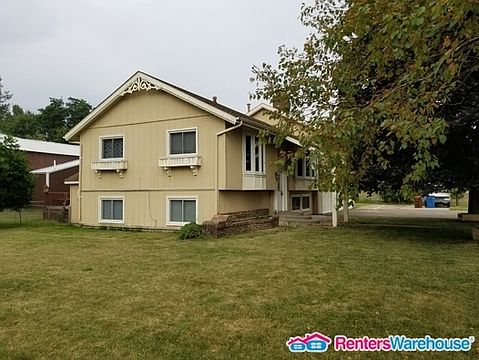 2nd image of 401 9th Ave