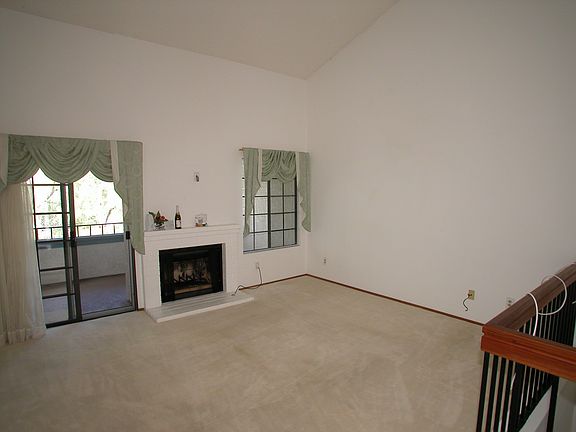 4th image of 1550 Apache Dr Unit E