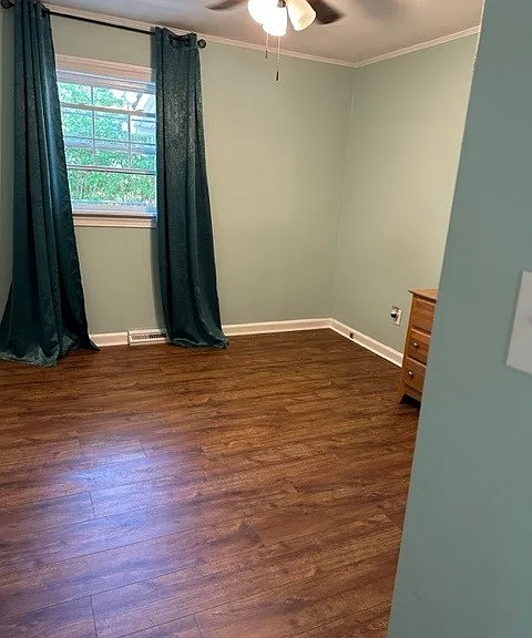 122 S Pleasant St — Photo 10