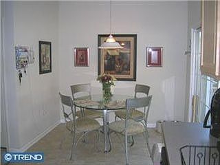 3rd image of 6 Linda Ln