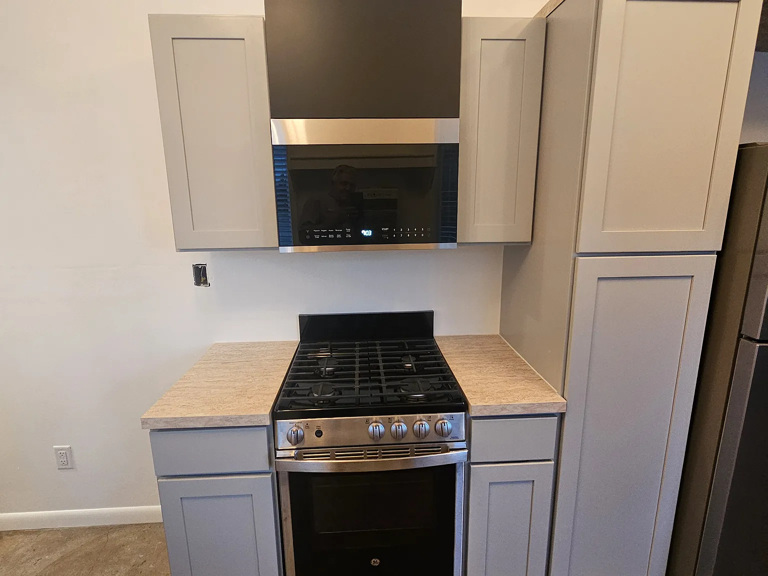 Studio, 240 sqft, $1,000 — Photo 3
