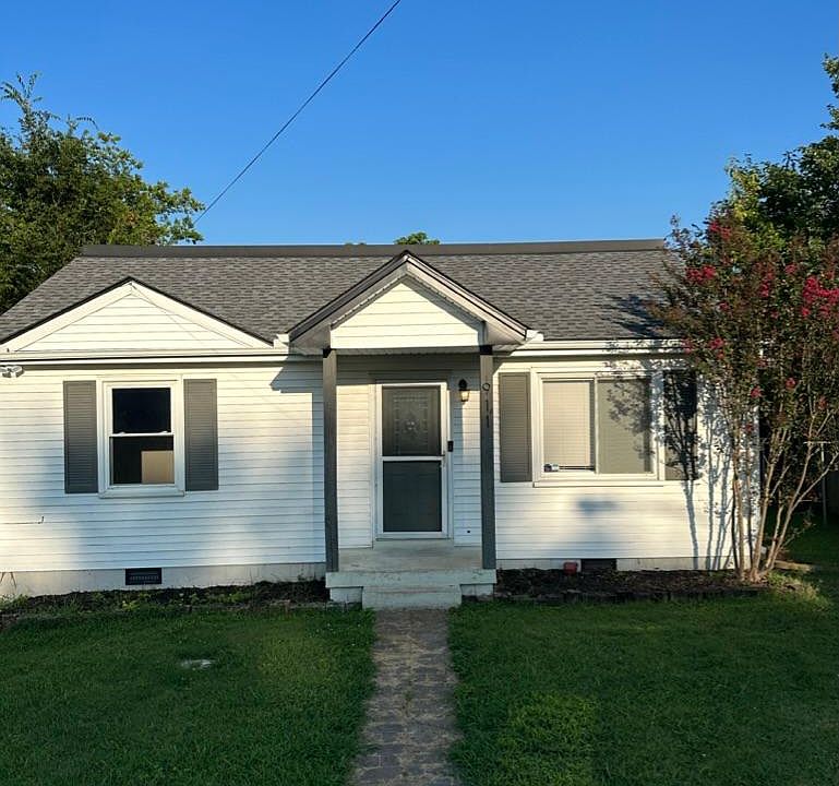 Front of the house from the cul-de-sac
