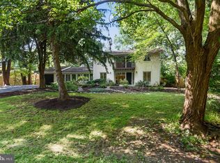 8226 Stone Trail Dr, Bethesda, MD 20817