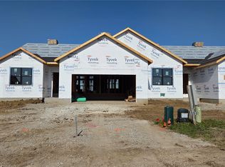 3078 Royal Oak Ridge Rd, Marion, IA 52302
