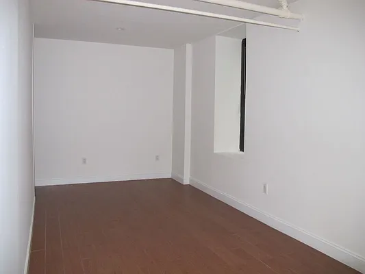 Rented by Monarch Realty Holdings | media 27