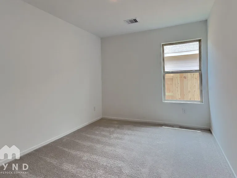 18515 Cepagatti Dr — Photo 9