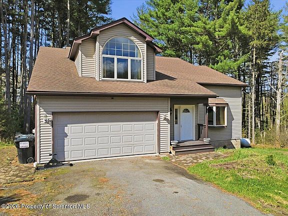 5th image of 381 Goose Pond Rd