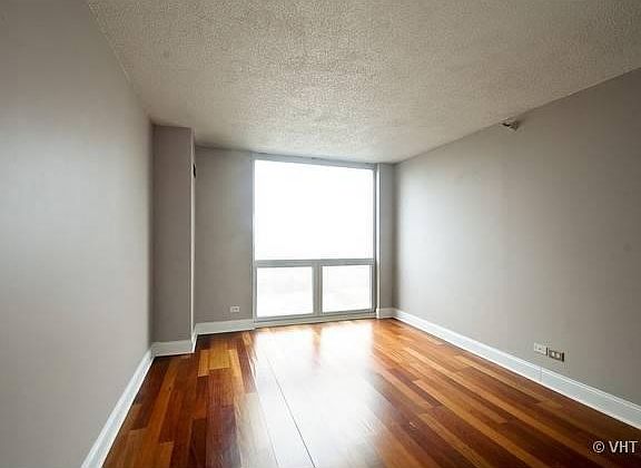4th image of 1250 Lasalle St