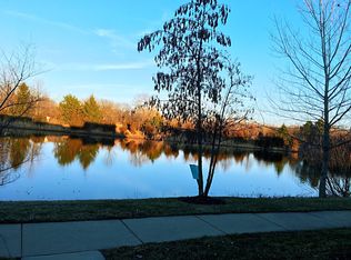 1552 McClure Rd, Aurora, IL 60505