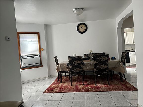 3rd image of 160 N Central Avenue