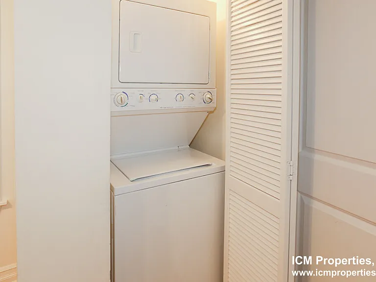 3800 N Sheffield Ave #1 — Photo 4