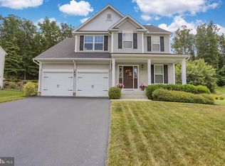233 Merwood Dr, Morgantown, PA 19543