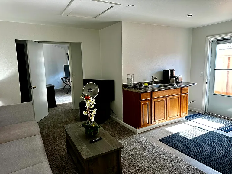 1354 N Main St #A — Photo 9