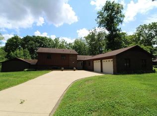 1105 Taylor Ave, Godfrey, IL 62035