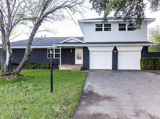 937 Bayport Dr, Lancaster, TX 75134