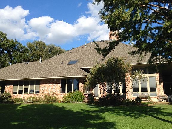 2nd image of 3470 Calumet Dr
