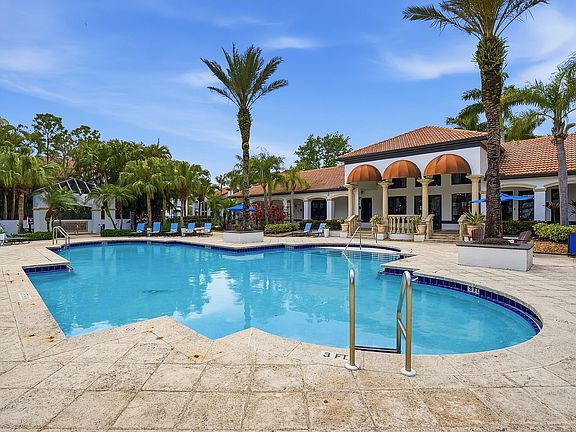 Resort Style Pool