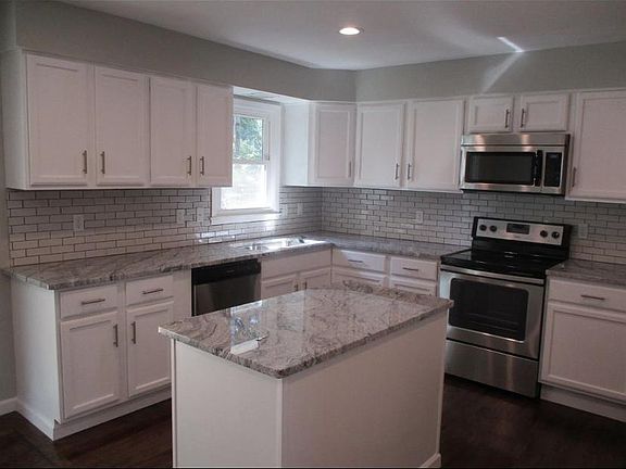 4th image of 3466 Fraserdale Ct
