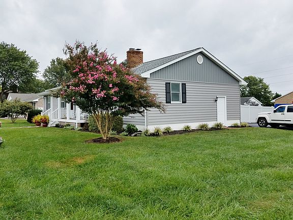 4th image of 34228 Dogwood Dr