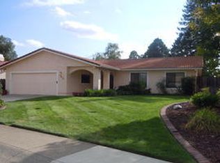 1418 Arroyo Manor Dr, Redding, CA 96003