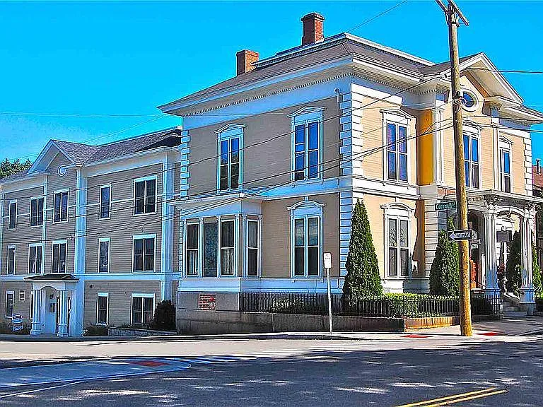 249 Islington St #5 — Photo 4
