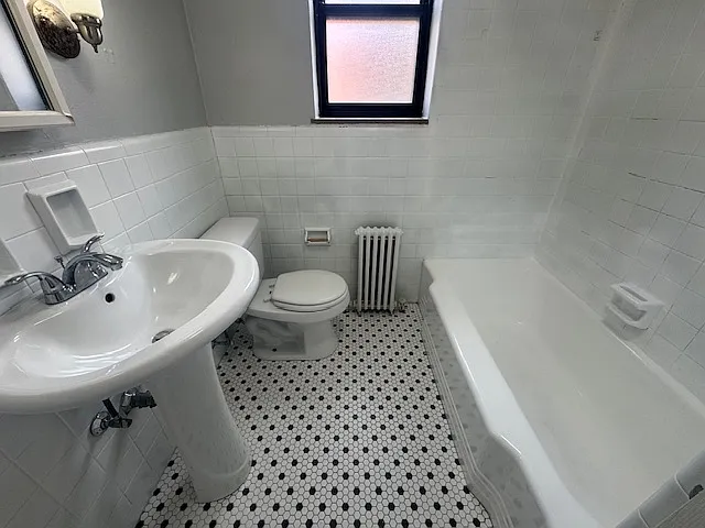 Royal Gardens Apartments — Photo 78