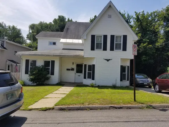82 Schiller St #1, Manchester, NH 03102