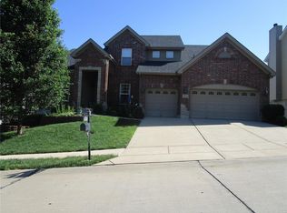 3024 Kingsridge Manor Dr, Saint Louis, MO 63129