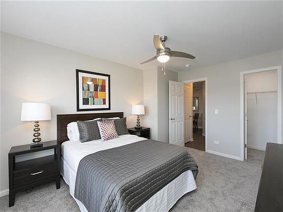 5th image of 245 N Oakhurst Dr #921