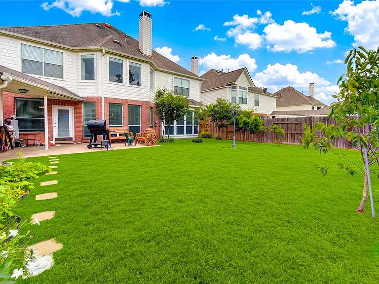 5911 Canyon Brook Ct — Photo 47