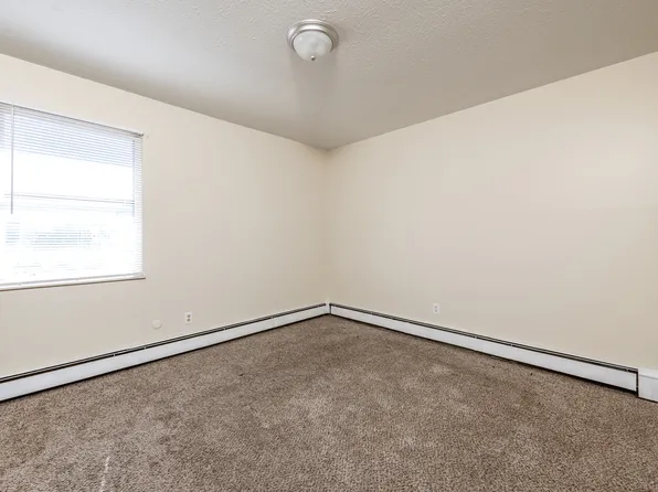 Eagle's Pine Apartments, 208-214 Perry St #Af526722a, Sandusky, OH 44870