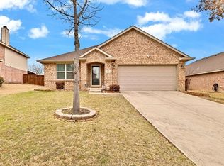 113 Ellicott Dr, Roanoke, TX 76262