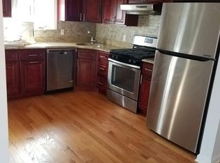 2434 150th St, Whitestone, NY 11357