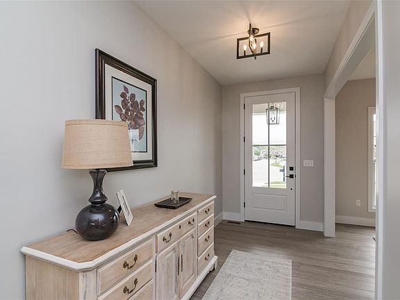 5th image of 6986 Alston Ct