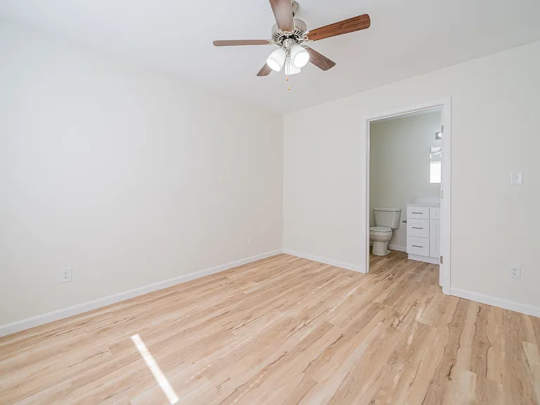 Icon Townhomes — Photo 40