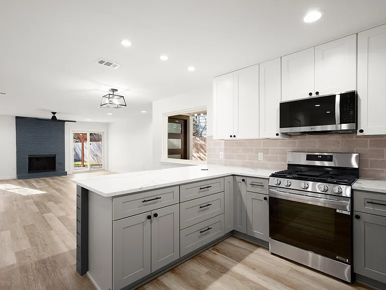 9717 Anderson Village Dr — Photo 11