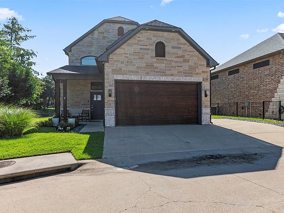 2nd image of 118 Marina Dr