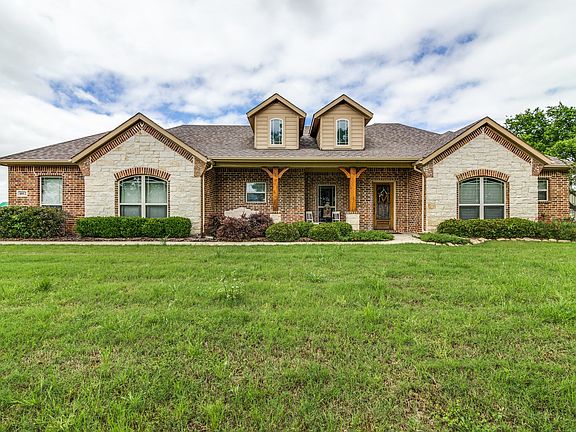 2nd image of 4012 County Road 2616