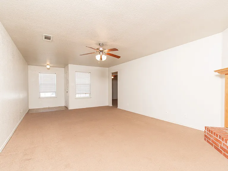 3902 Bolivar Dr — Photo 4