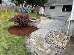 80 Oak Dr, Cedar Grove, NJ 07009