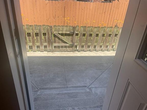 4th image of 50 Buttles Ave