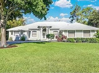 5761 Waxmyrtle Way, Naples, FL 34109